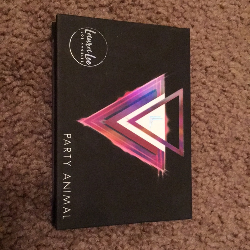 Laura lee Party animal eyeshadow palette